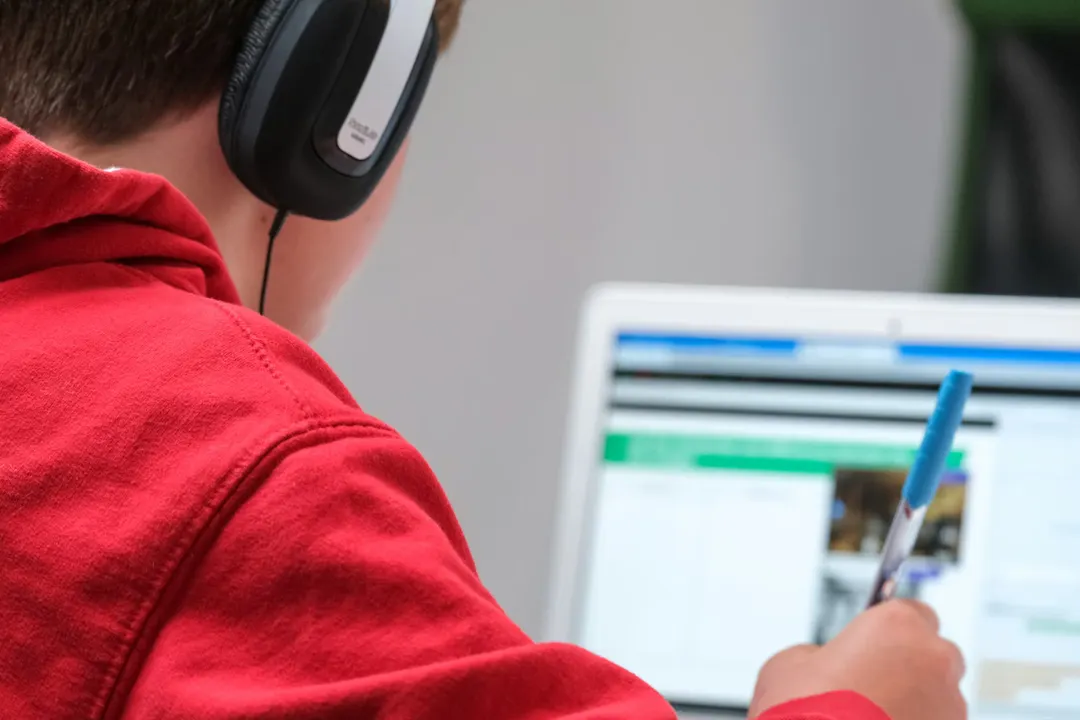 Alla studentrabatter hos Mondly by Pearson