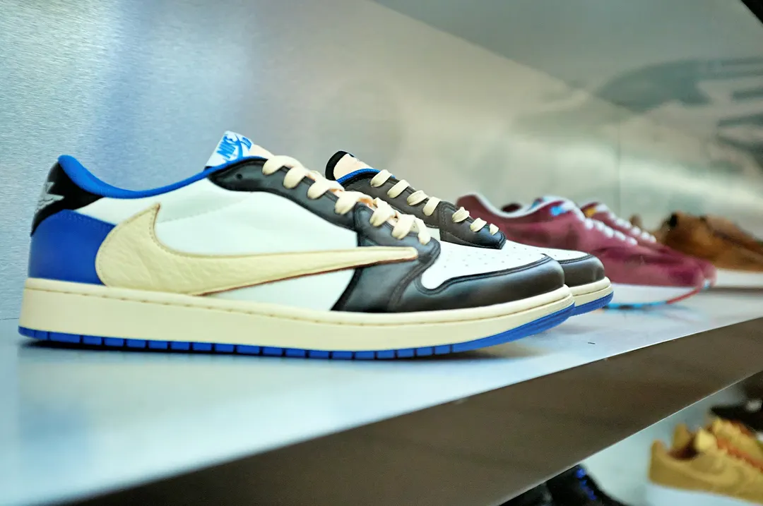 Alla studentrabatter hos Sneakersnstuff