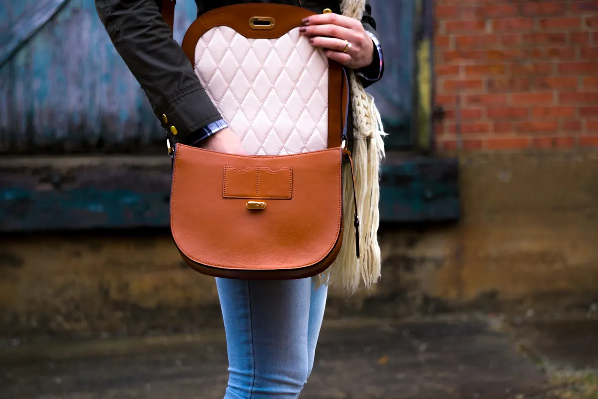 Erbjudande med studentrabatt från Charles & Keith