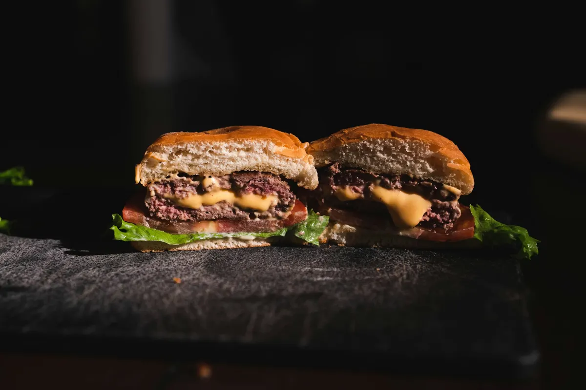 Erbjudande med studentrabatt från DINÉ Burgers