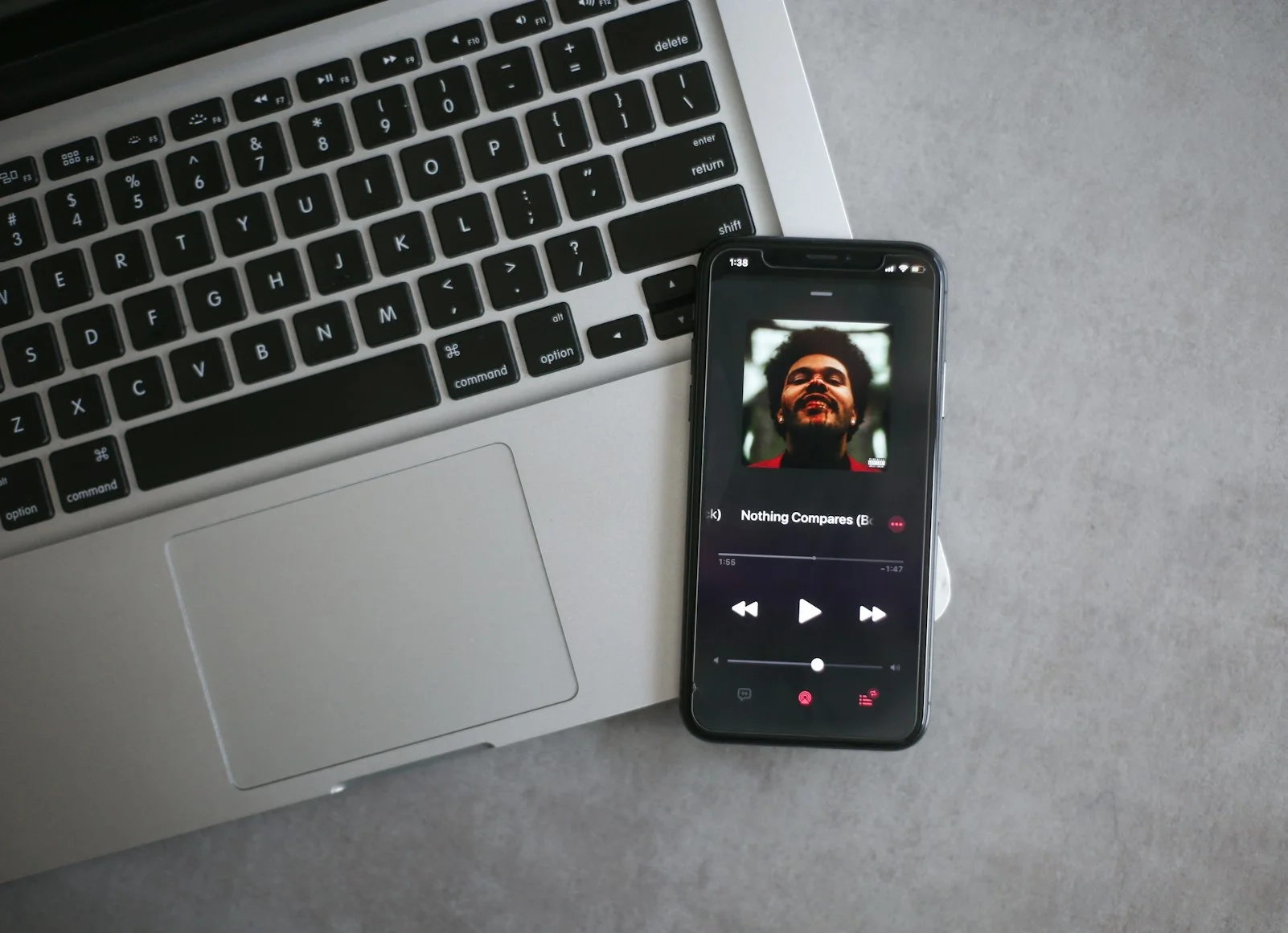 Erbjudande med studentrabatt från Apple Music