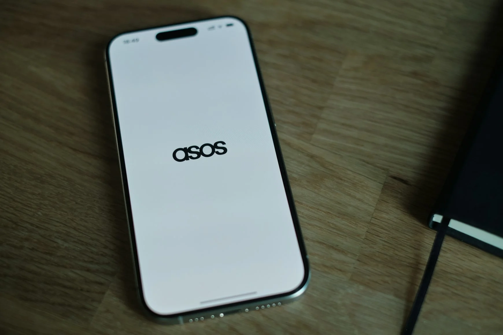 Erbjudande med studentrabatt från ASOS