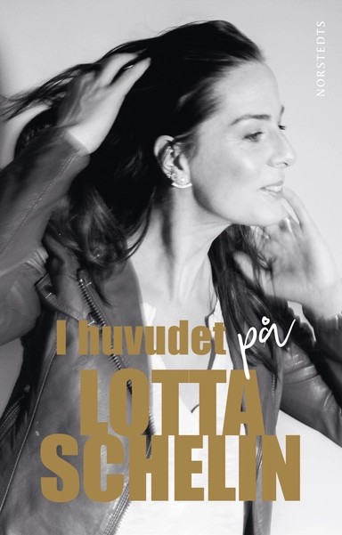 I huvudet på Lotta Schelin; Lotta Schelin, Rebecca Schelin; 2020
