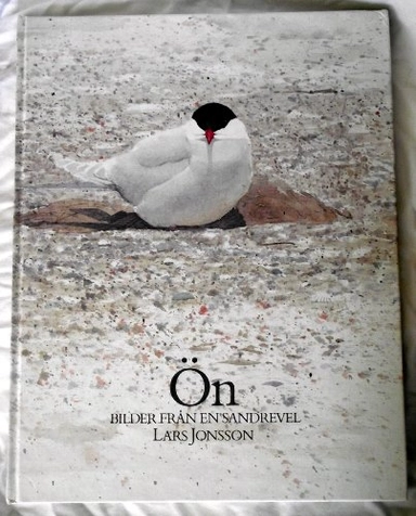 Ön : bilder från en sandrevel; konstnär Lars Jonsson; 1983
