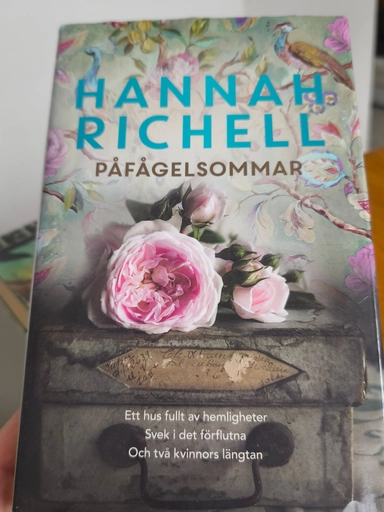 Påfågelsommar; Hannah Richell; 2019