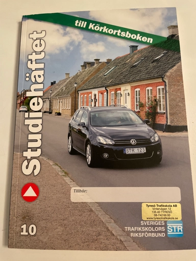 Studiehäftet: Körkortsboken; Lars Gunnarson, Sveriges trafikskolors riksförbund; 2014