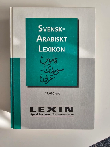 Svensk-Arabiskt Lexikon; Nael Y. Touqan, Sverige. Myndigheten för skolutveckling; 2003