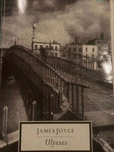 Ulysses : the corrected text; James Joyce; 1986