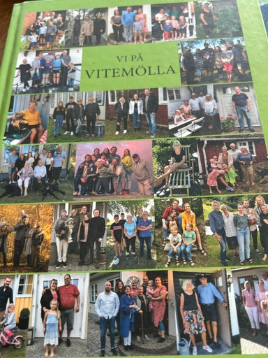 Vi på Vitemölla : en fotobok med hus och befolkning på ett litet österlenskt fiskeläge; Monica Larsson; 2021