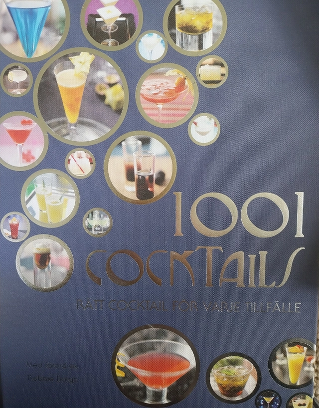 1001 cocktails : rätt cocktail för varje tillfälle; Astrid Grönberg; 2009