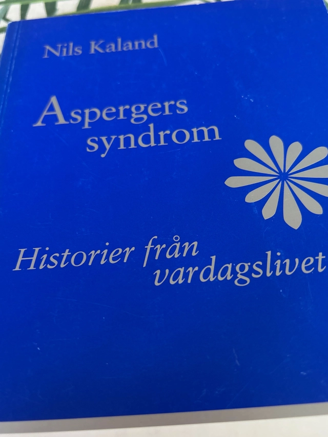Aspergers syndrom : historier från vardagslivet : ett mentaliseringstest för personer med Aspergers syndrom eller högfungerande autism; Nils Kaland; 2004