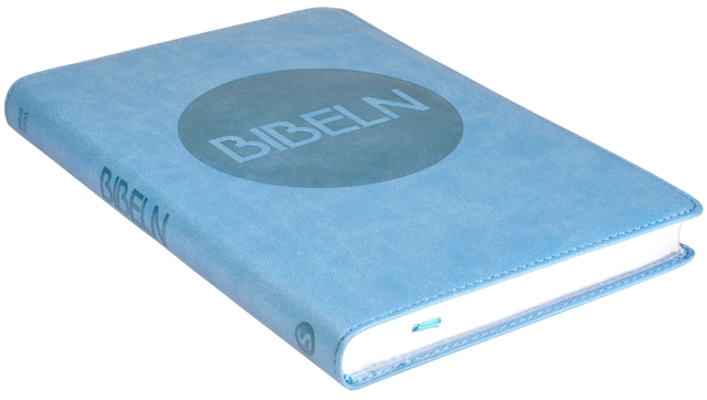 Bibel 2000 slimline ljusblå; 2017
