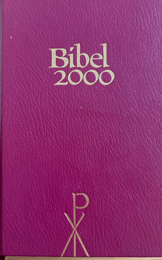 Bibel 2000 : texterna : Gamla testamentet, Tillägg till Gamla testamentet - de apokryfa eller deuterokanoniska skrifterna, Nya testamentet : Bibelkommissionens översättning 1999; 1999