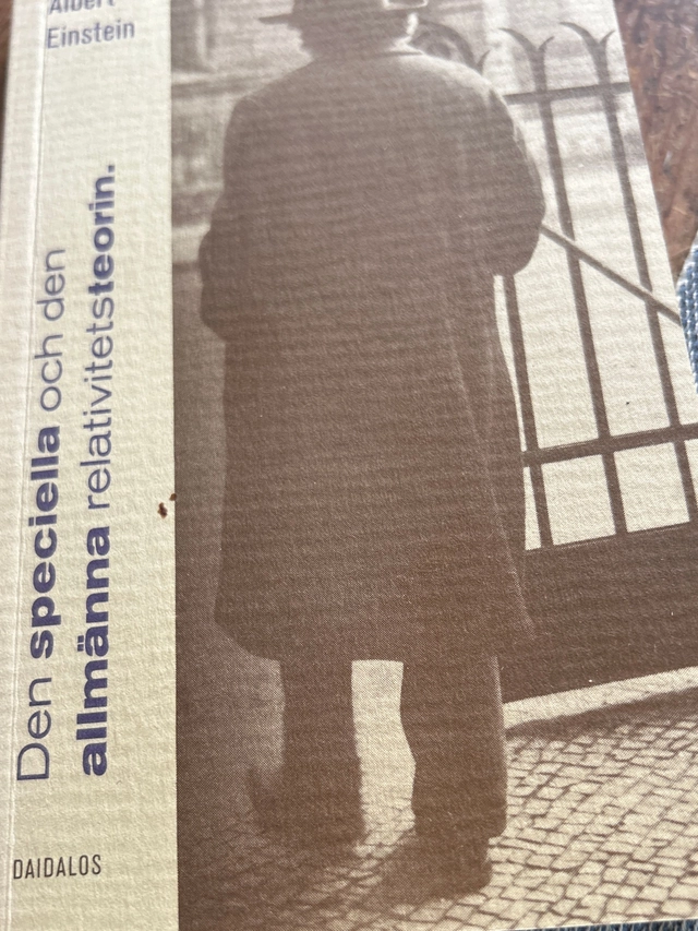 Den speciella och den allmänna relativitetsteorin; Albert Einstein; 1989