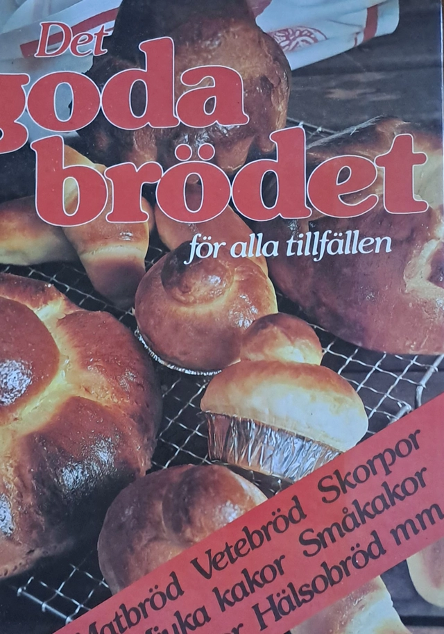 Det goda brödet : [för alla tillfällen : matbröd, vetebröd, skorpor, mjuka kakor, småkakor, tårtor, hälsobröd mm]; Ulf Christer; 1982