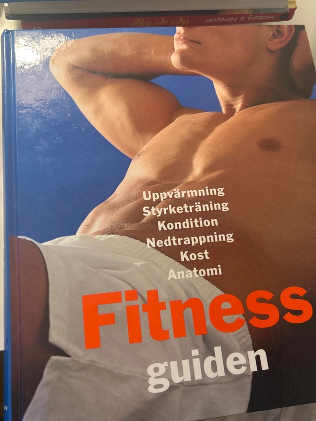 Fitness guiden : [uppvärmning, styrketräning, kondition, nedtrappning, kost, anatomi]; Oliver Barteck; 2000