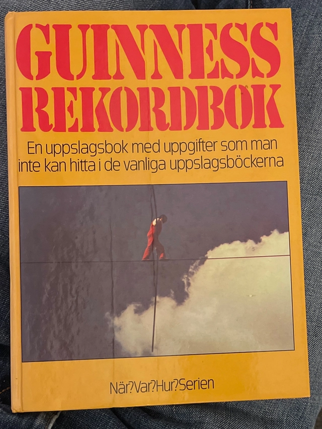 Guinness Rekordbok 1983; Ltd. Guinness World Records; 1983