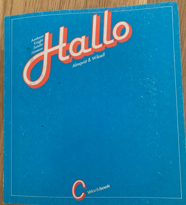 Hallo [engelska för mellanstadiet]; Carl-Axel Axelsson; 1984