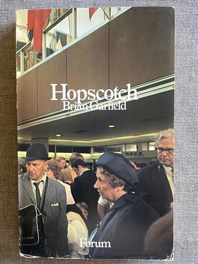 Hopscotch; Brian Garfield; 1976