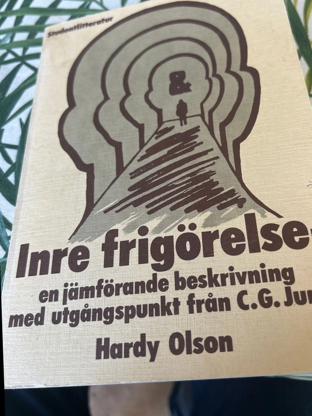 Inre frigörelse : en jämförande beskrivning med utgångspunkt från C. G. Jung; Hardy Olson; 1977