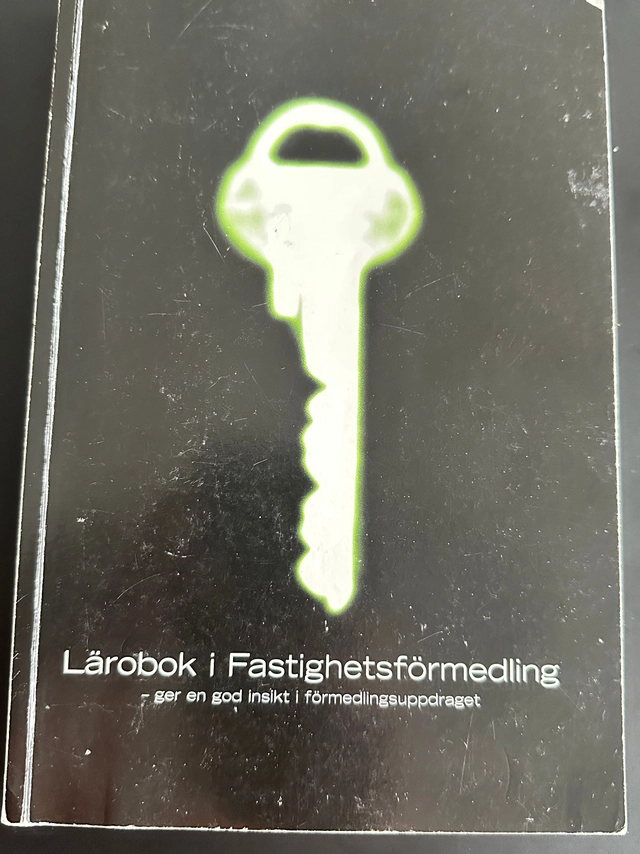 Lärobok i fastighetsförmedling : ger en god insikt i förmedlingsuppdraget · Blankettsammanställning med övningsexempel i fastighetsförmedling; Mäklarhögskolan; 2000