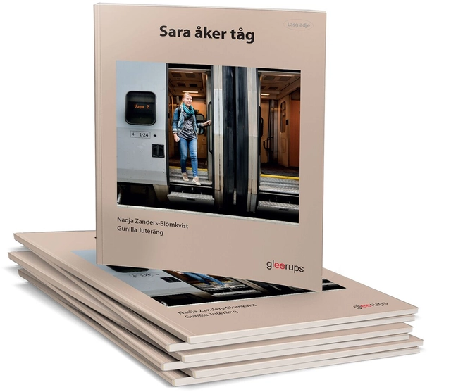 Läsglädje Sara åker tåg, 10-pack; Gunilla Juteräng, Nadja Zanders-Blomkvist; 2016