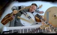 Musiklärarens piano-, gitarr- bas- och trumskola; Hasse Berglund; 2013