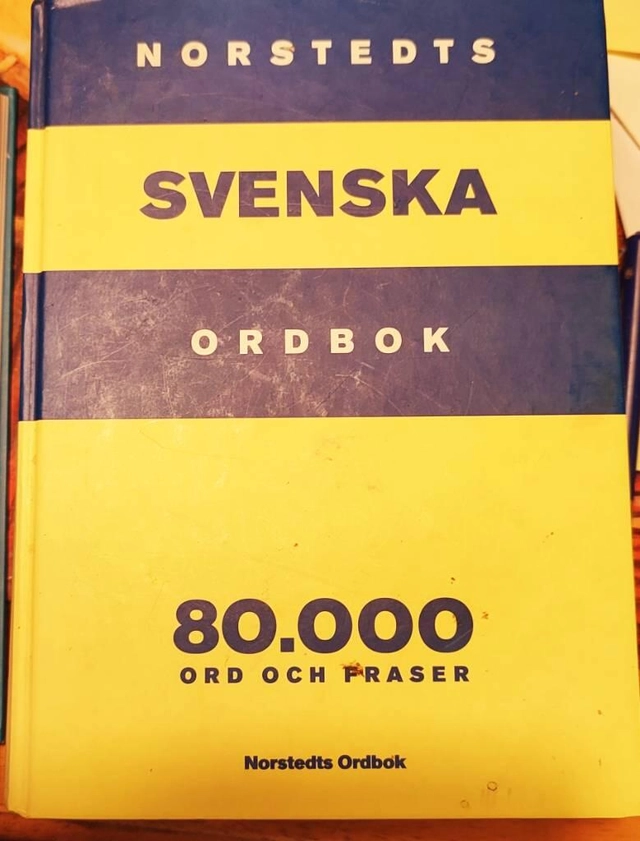 Norstedts svenska ordbok : [80.000 ord och fraser]; Sture Allén; 1990