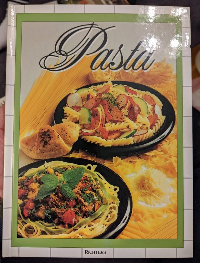 Pasta; Eva Hovberg, Ulla Lindberg, June Heggenhougen; 2001