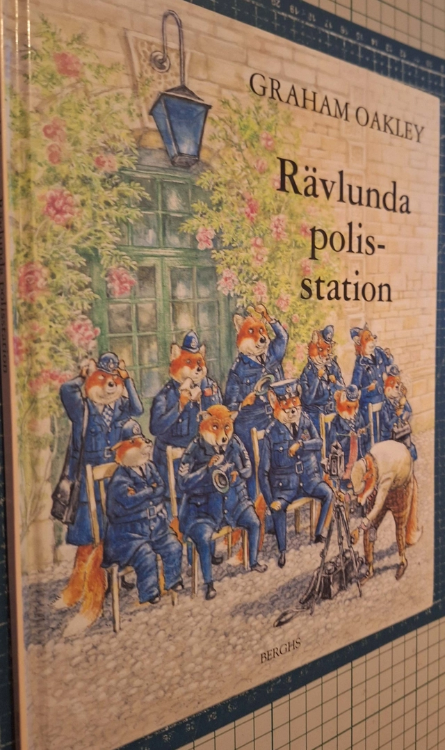 Rävlunda polisstation; Graham Oakley; 1994