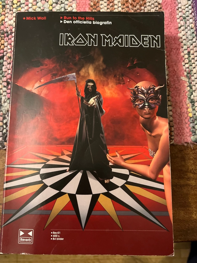 Run to the hills : den officiella biografin om Iron Maiden / Mick Wall ; översättning: Nils Olsson; Mick Wall; 2005