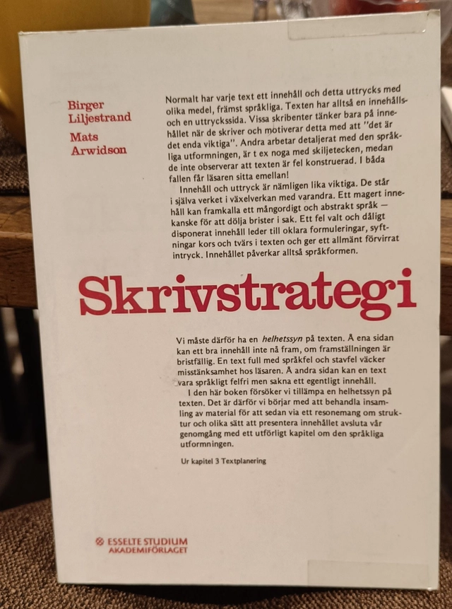 Skrivstrategi : med övningar; Birger Liljestrand; 1989