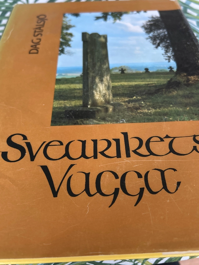 Svearikets vagga : en historia i gungning; Dag Stålsjö; 1983