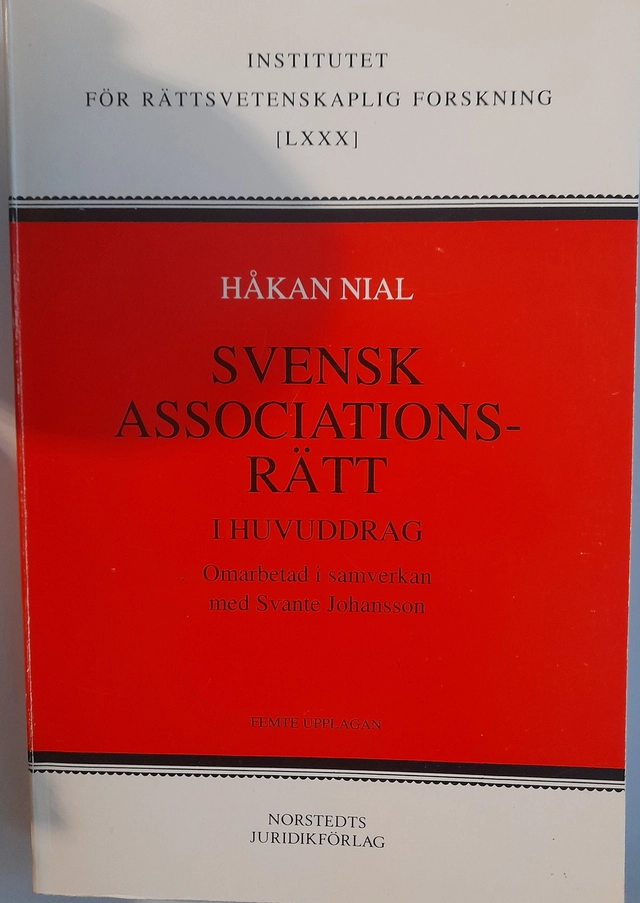 Svensk associationsrätt i huvuddrag; Håkan Nial; 1991
