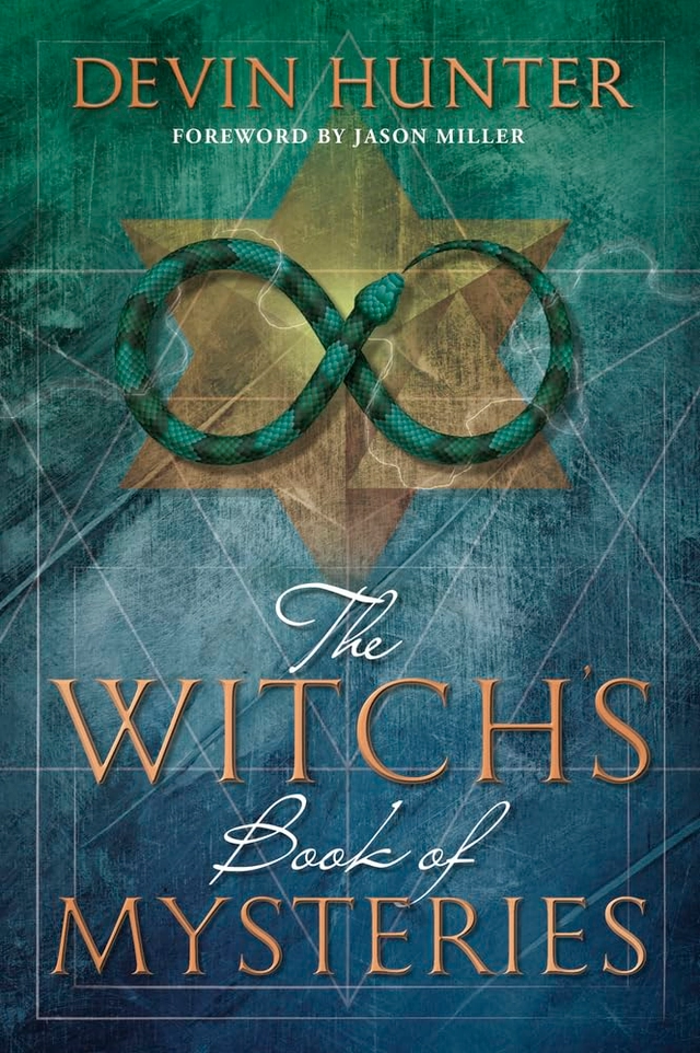 The Witch's Book of Mysteries; Hunter Devin; 2019