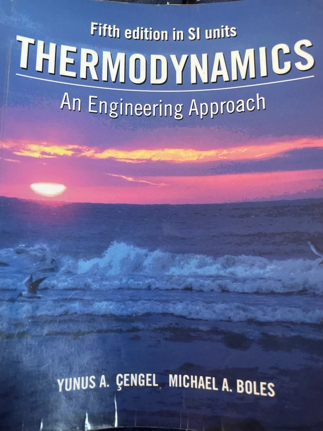 Thermodynamics : an engineering approach; Yunus A. Çengel; 2005