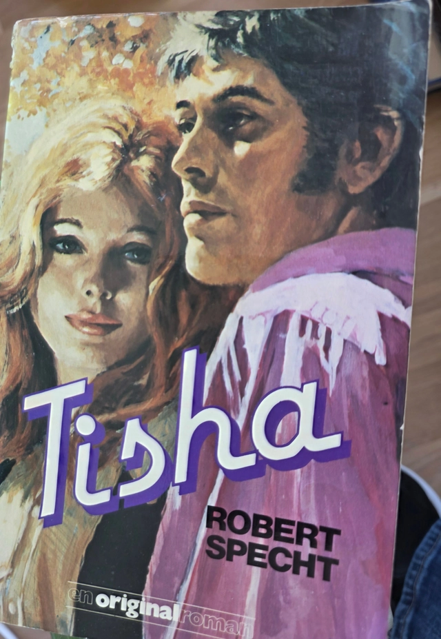 Tisha : en skildring av en ung lärarinna i Alaskas vildmark som den berättats för Robert Specht : en originalroman; Anne Hobbs; 1978