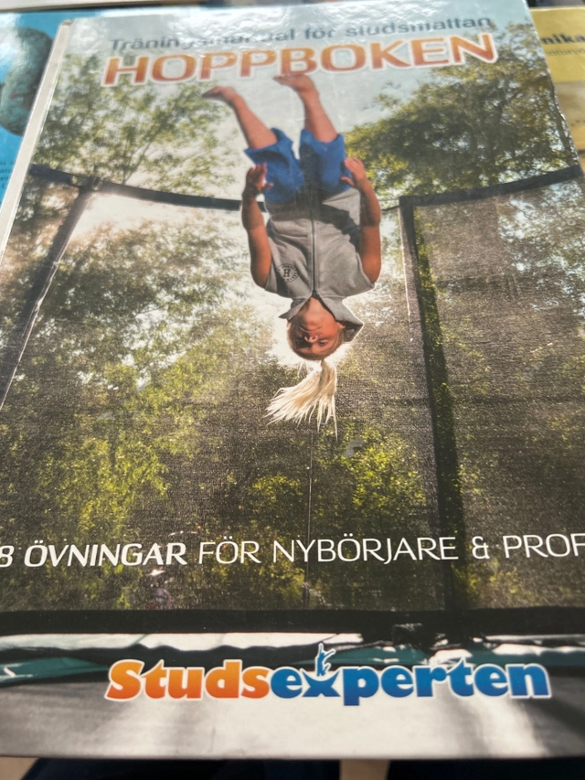 Träningsmanual för studsmatta; Olle Göransson; 2016