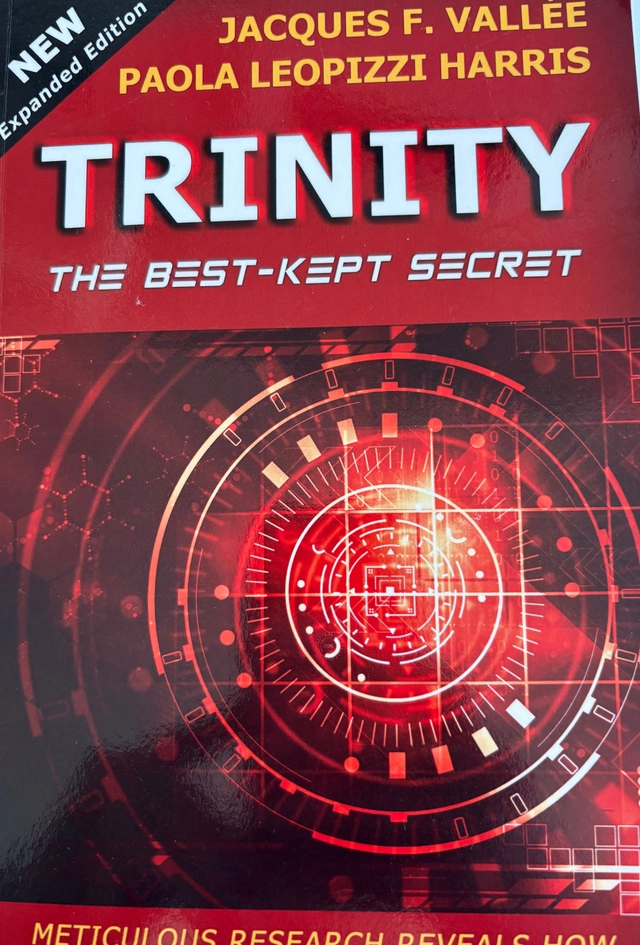 Trinity The best kept secret; Jaques Vallée, Paola Leopizzi Harris; 2022