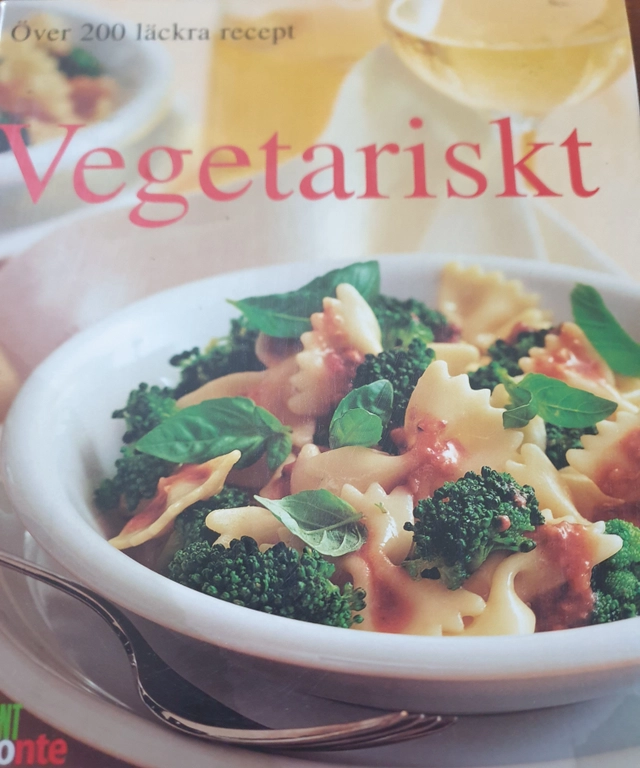Vegetariskt : över 200 läckra recept; 2001
